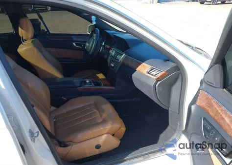 2013 Mercedes-Benz E 350 z USA, uszkodzony, nr VIN WDDHF5KB2DA746193